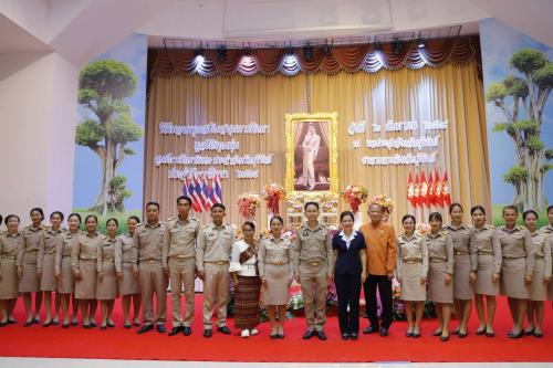 ร่วมพิธีมอบทุนสนับสนุนการศึกษามูลนิธิคุณพุ่ม 